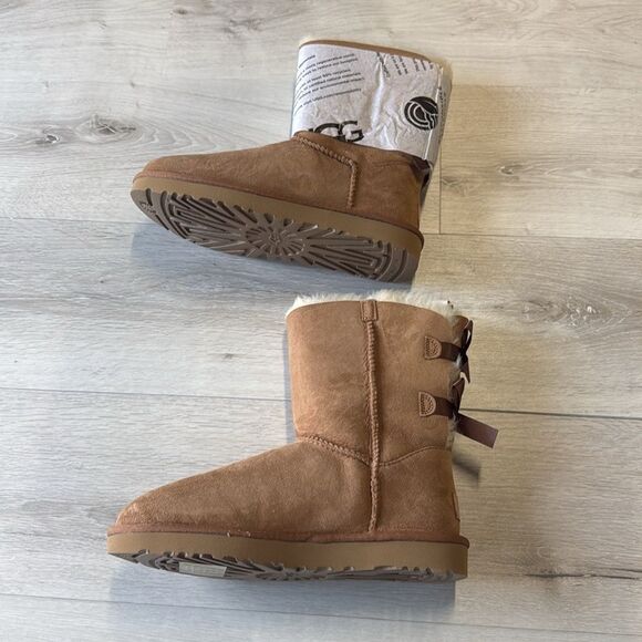 UGG Bailey Bow II Chestnut size 8 NWT in box - Picture 11 of 13